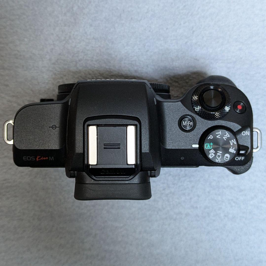 【中古】EOS Kiss M 本体/レンズ3本/付属品/その他