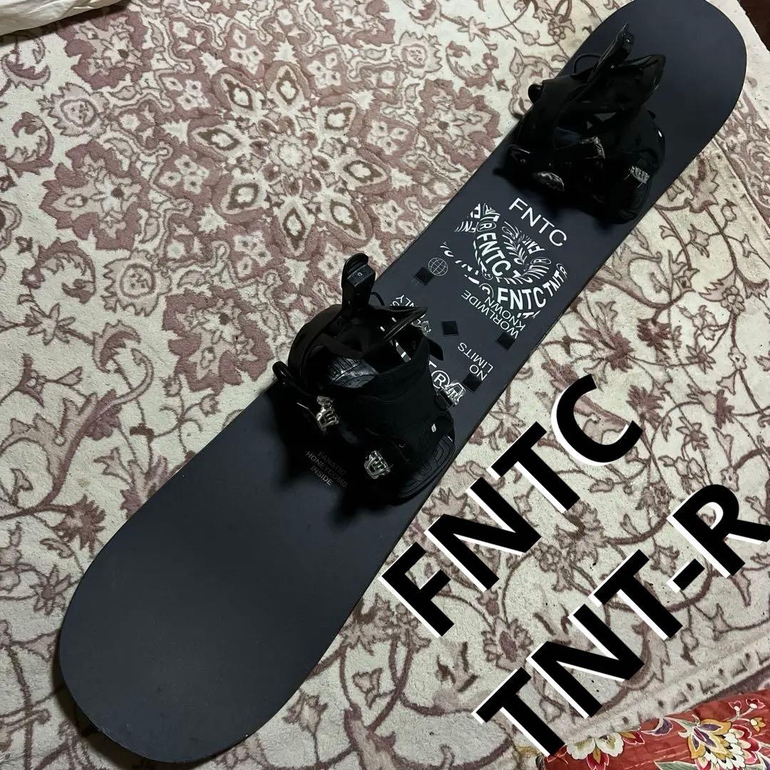 美品 FNTC TNT R 157cm バイン付 スノーボードセット グラトリ