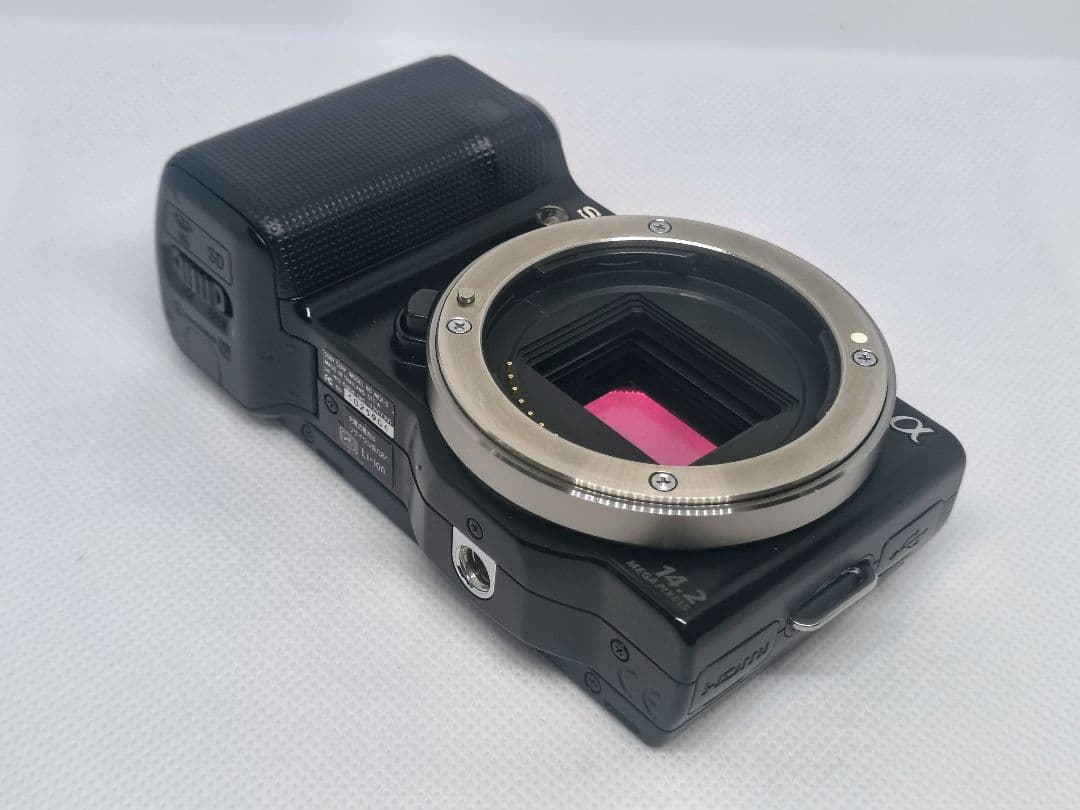 Sony α nex-5 ミラーレスカメラ 本体と付属品