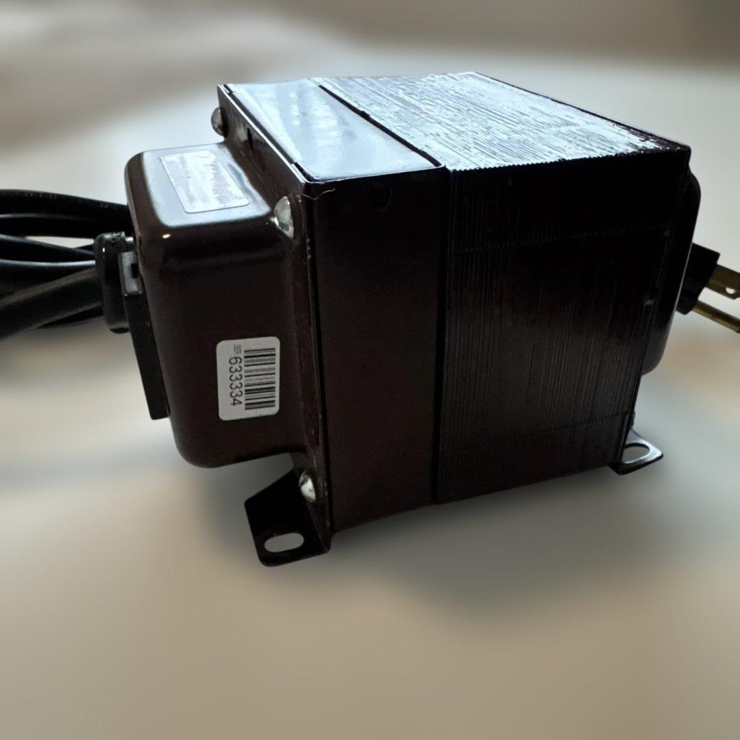 ACUPWR製　ステップダウン変圧器