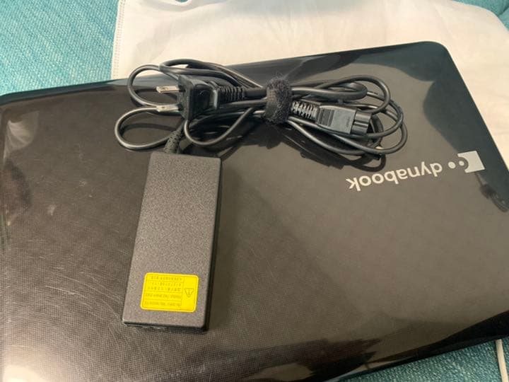 dynabook パソコン ハードディスクなし