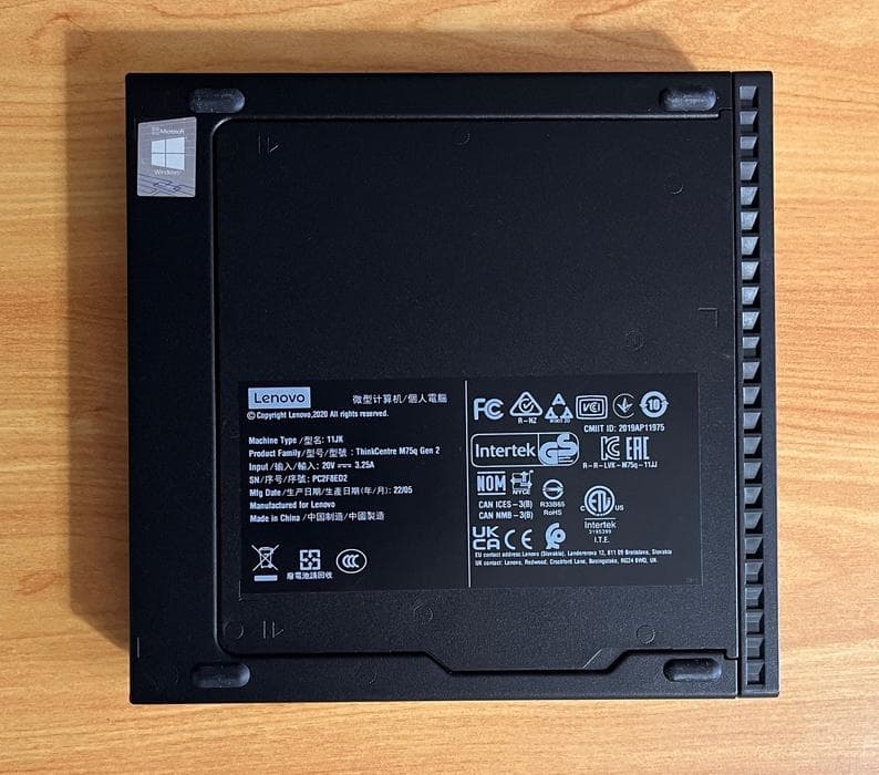 ミニPC ThinkCentre M75q Tiny Gen2 16GB / 256GB