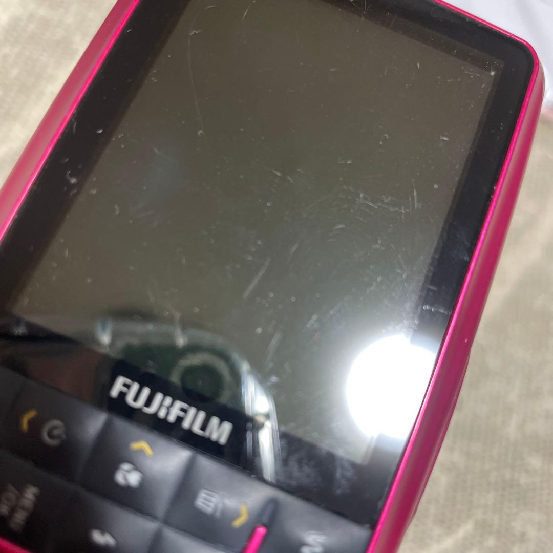 防水コンパクトデジカメ　Fujifilm FinePix Z33WP ピンク
