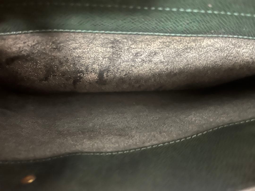 Louis Vuitton タイガ　グリーン　ビジネスバッグ