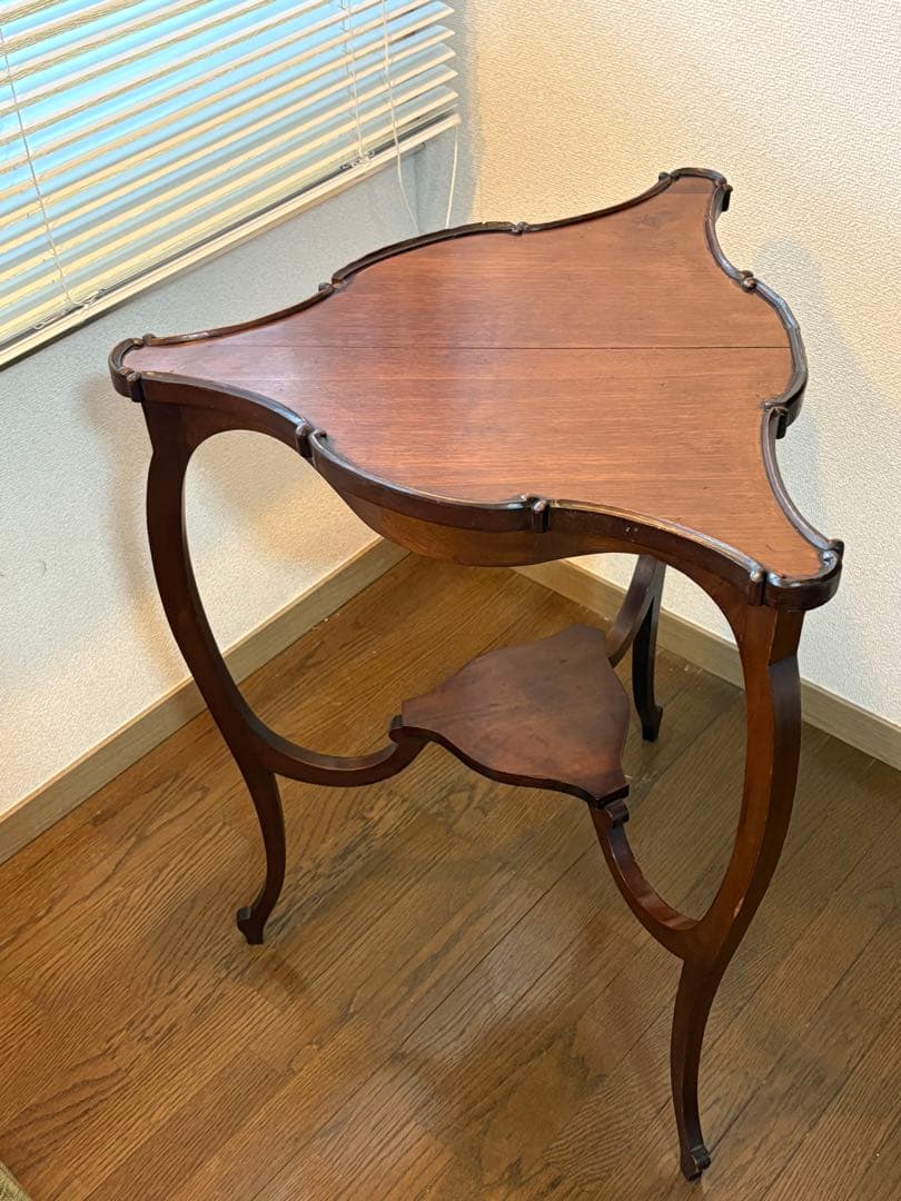 ［配送or引き取り］木製三角形テーブル アンティーク