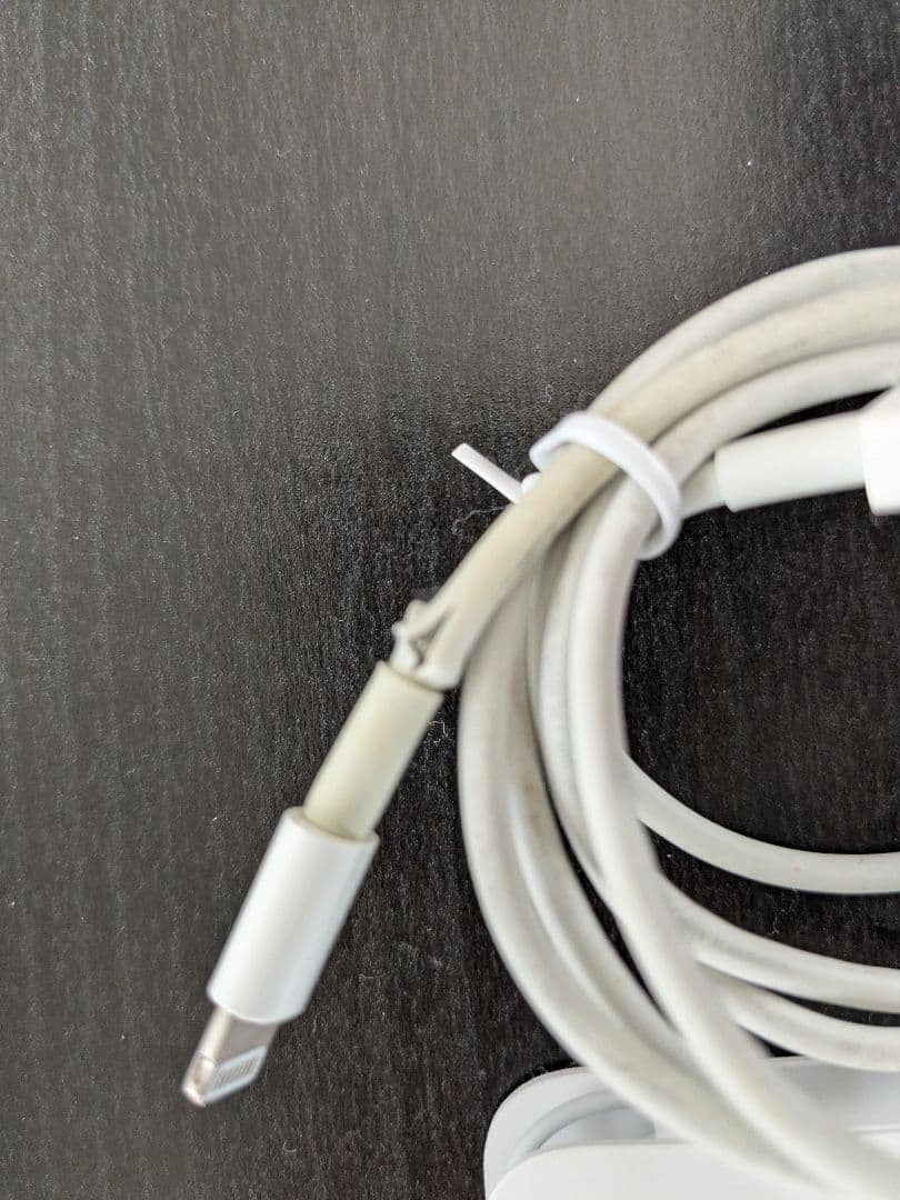 きよさま専用です　iPhone SE2 64GB 白　ホワイト　SIMフリーオリ