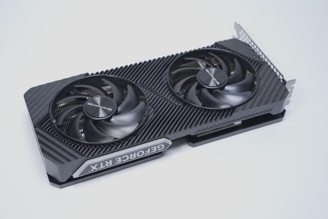 グラフィックボード・グラボ・ビデオカード GAINWARD RTX4070 GHOST