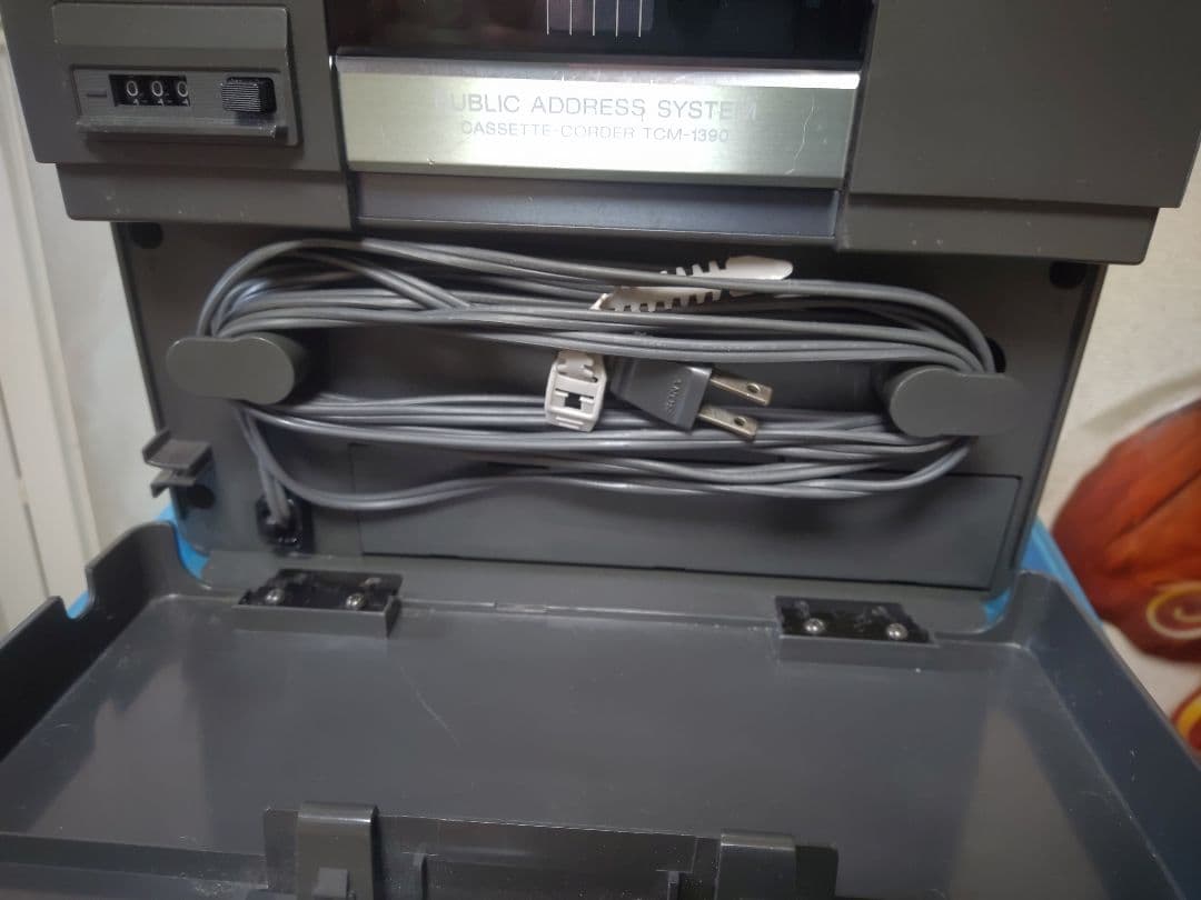 希少名機ソニーカセットレコーダー TCM-1390 拡声機能内蔵 ベルト交換済