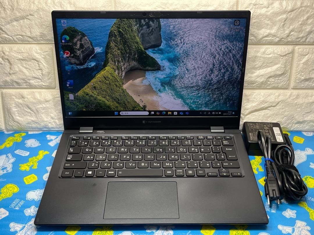 美品 第11世代 東芝 ノートPC G83/HS Dynabook 13.3型