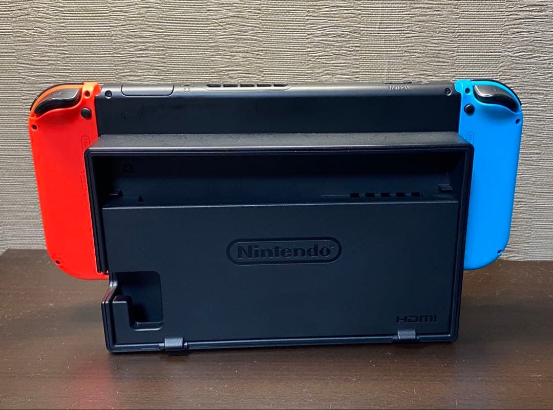 Nintendo Switch 本体 ＋画面保護フィルム貼付済み