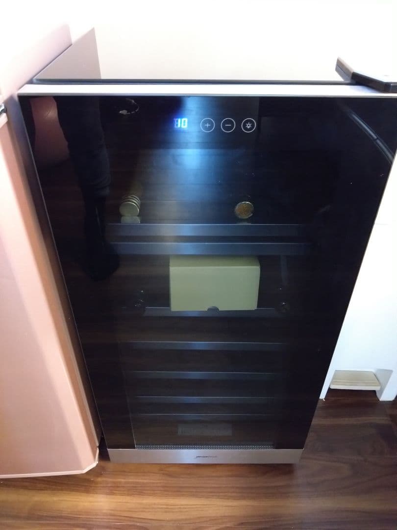 デバイススタイル　CDW-33GS　ワインセラー　 最大33本　美品。