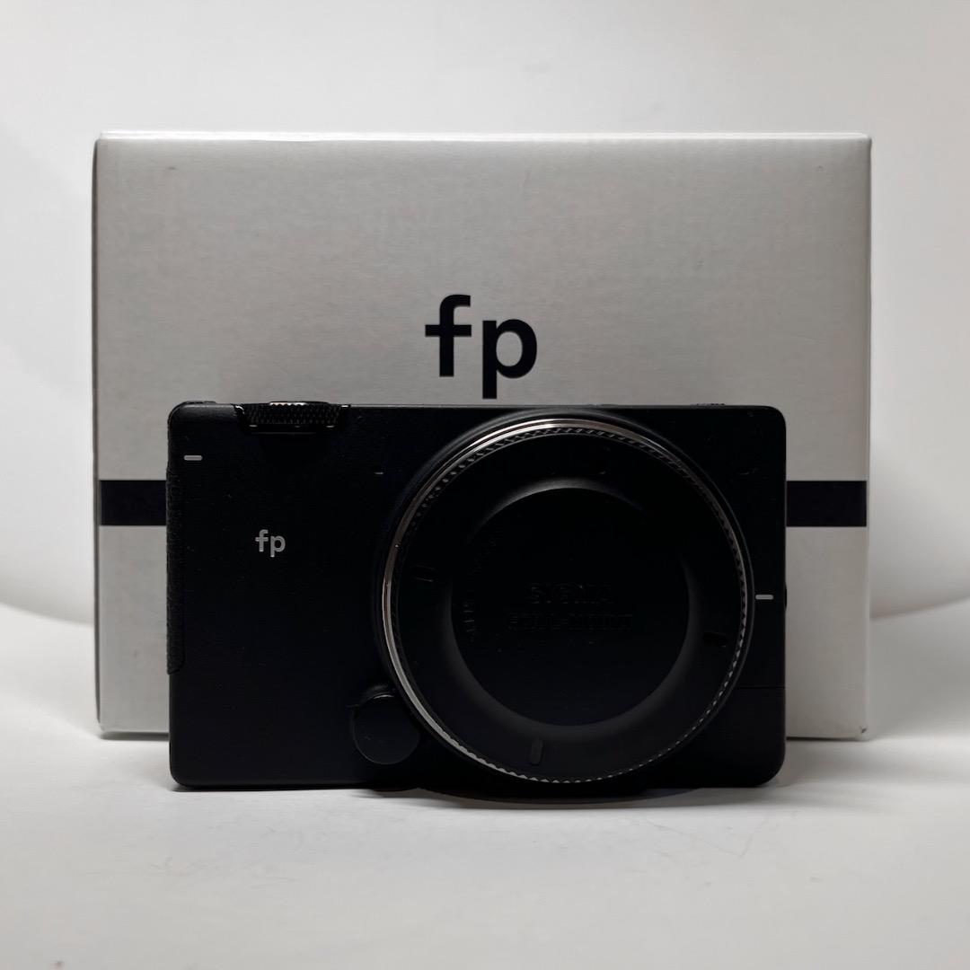 【美品・付属品完備】SIGMA fp ボディ＋アクセサリー付き