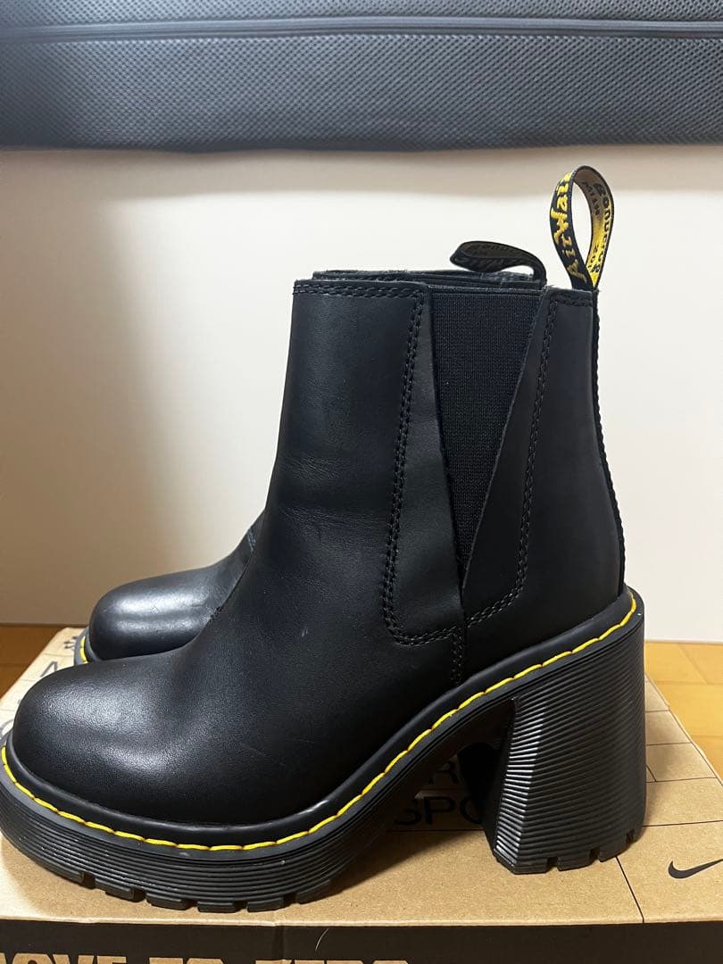 ドクターマーチン　スペンスチェルシー　サイドゴア　 UK4