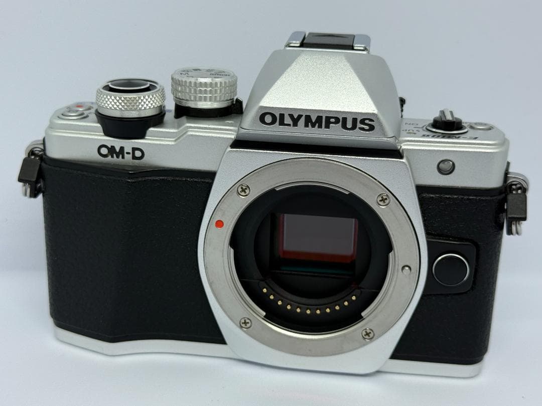☆OLYMPUS OM-D E-M10 MarkII ボディー シルバー☆