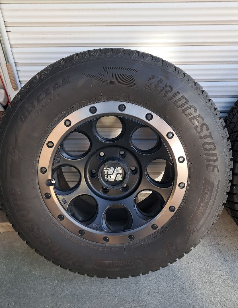 スタッドレスタイヤ265 65 R17&ホイール４本セット