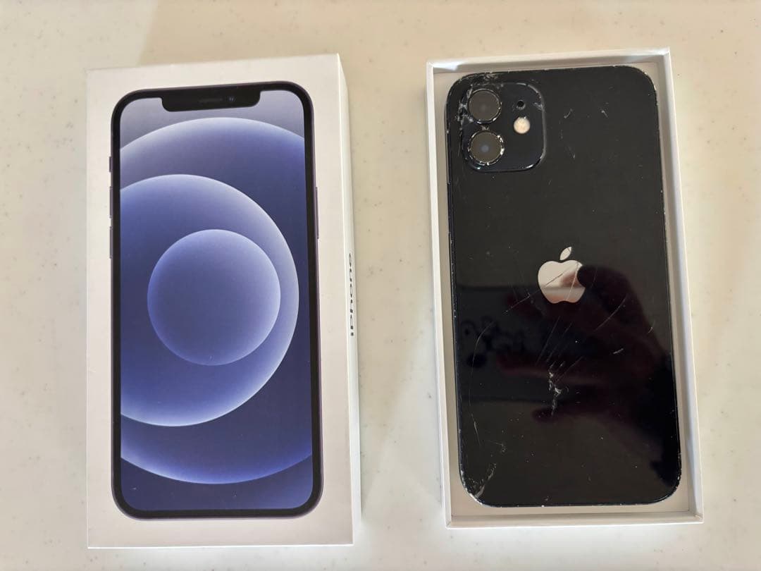 iPhone12 128GB ブラック ジャンク品 電源入らず 部品取り