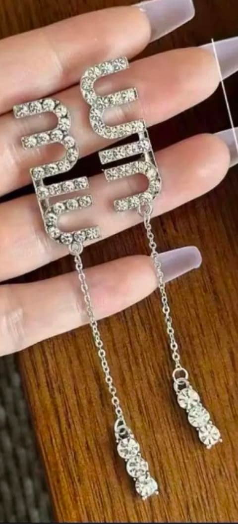 クリスタル装飾 シルバー ロングピアス