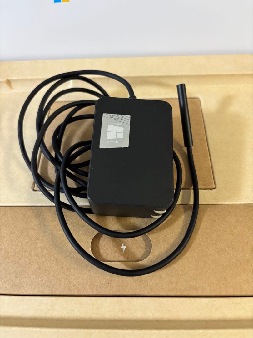 Windowsタブレット本体 Surface Go3 P-6500Y/4GB/64GB