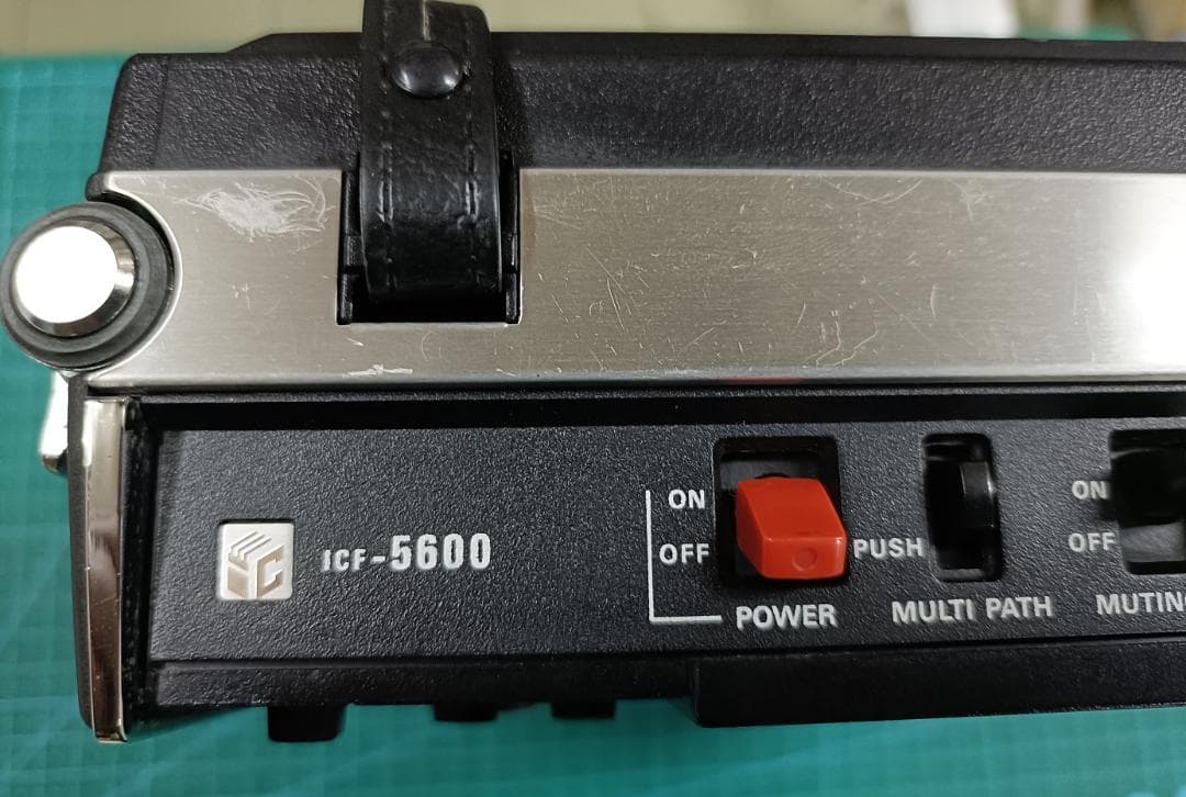 d*7様 SONY ICF-5600 スカイセンサー　ソニー　昭和レトロ