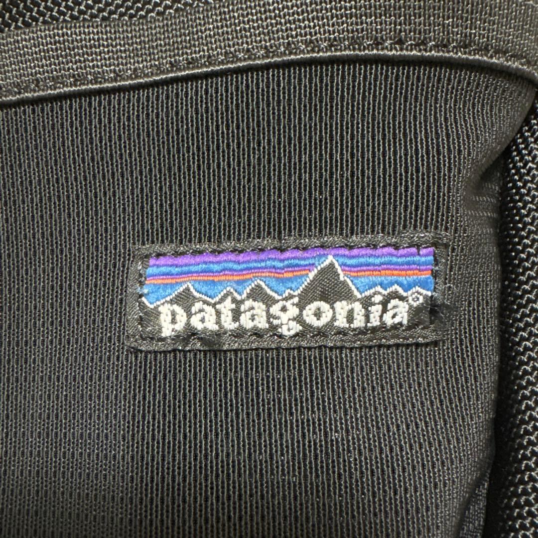 希少旧型 パタゴニア アトムスリング 8L ブラック ワンショルダーバッグ 廃盤