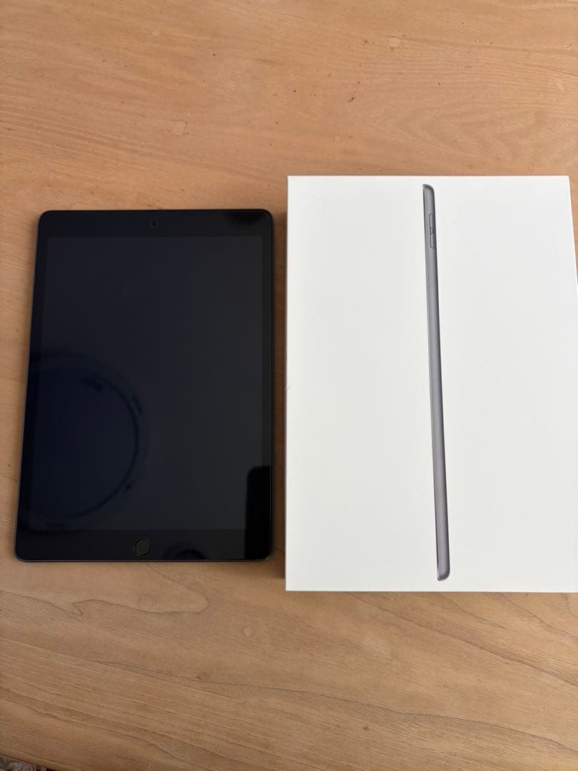 iPad (第9世代) 64GB Wi-Fi スペースグレー