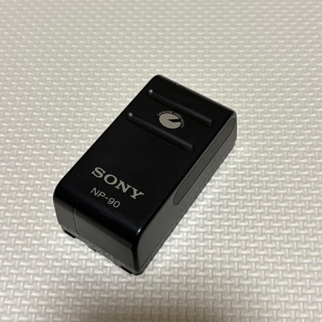 SONY CCD-TR55 ビデオカメラ本体、ACC KIT-TR NP-90