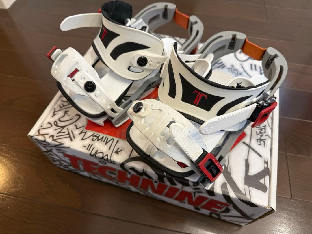 スノボ ビンディング TECHNINE T9 テックナインBINDING