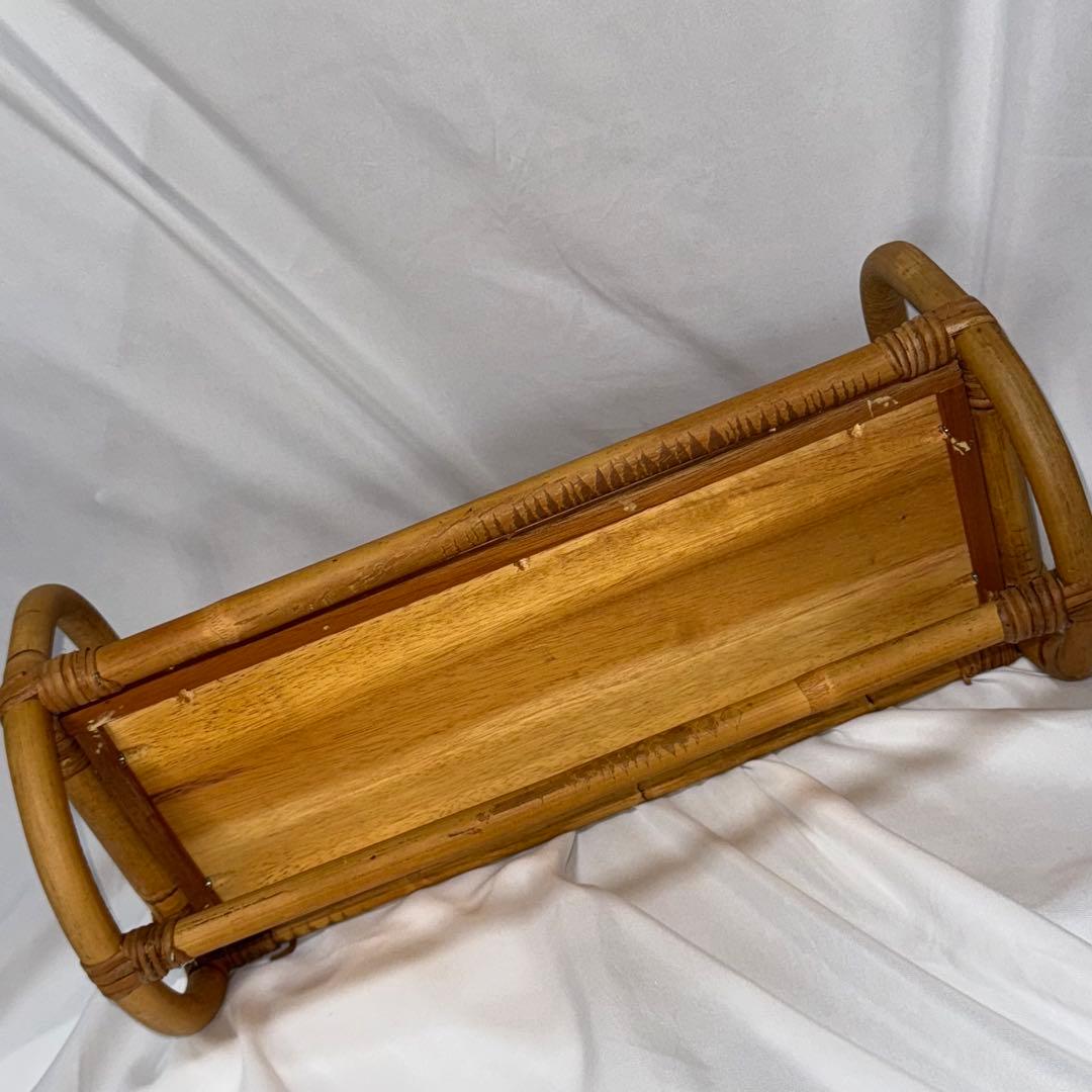 ラタン製　花モチーフ壁掛け木製ラック