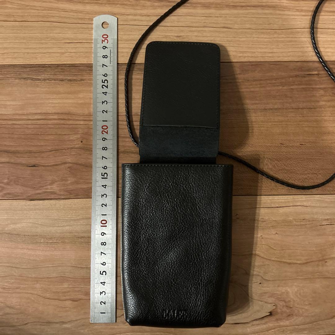 CALEE キャリー　スタッズレザー　スマートフォン　ショルダーポーチ