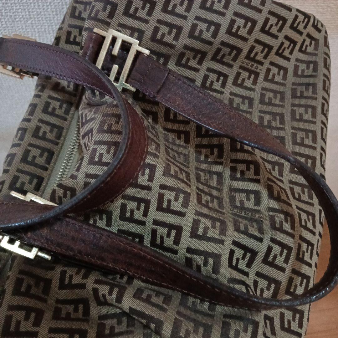 Fendi ロゴプリント ハンドバッグ　値下げしました