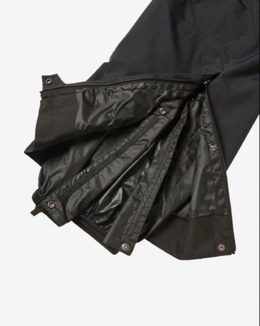 新品タグ付　Mサイズ　ノースフェイス　シュカブラ　スキー　スノーボード　パンツ