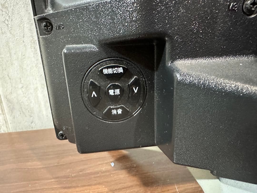 美品　DOSHISHA 32インチ 液晶テレビ DOL32H100 18年製