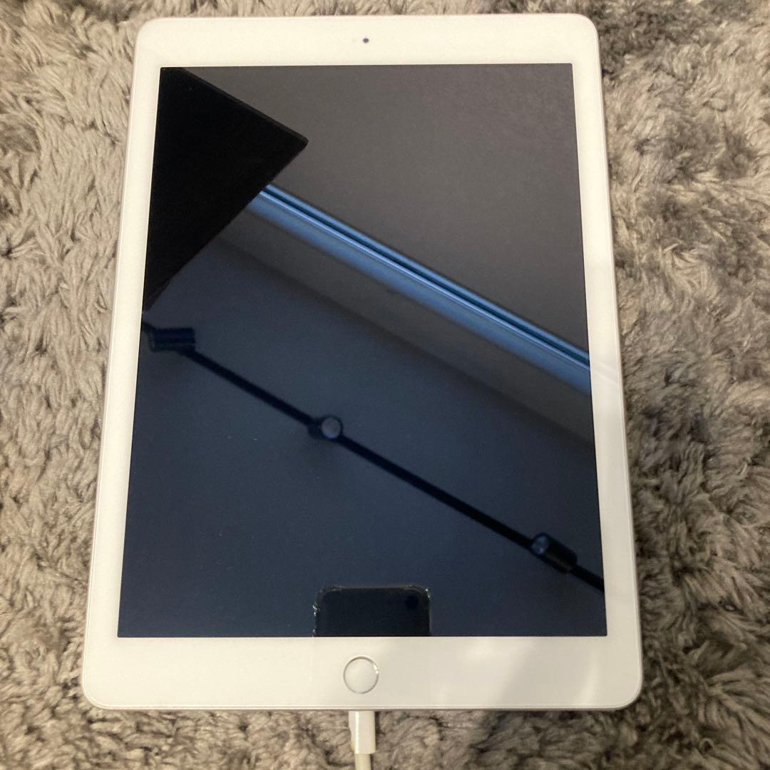 25.9.27動作確認済み。バッテリー良好。iPad 5世代　128G wifi