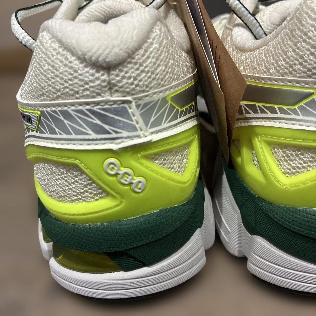 アシックス　ASICS GEL-KAYANO 20 新品　27.5 ゲルカヤノ