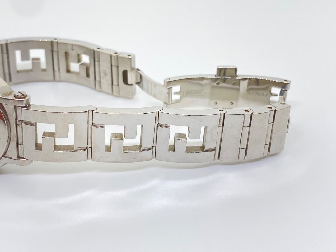 【保付・新品電池】フェンディ 6100L クアドロ ラウンド クォーツ シェル