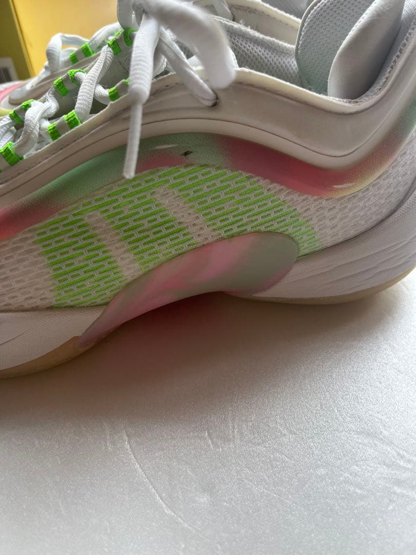 Adidas D.O.N. Issue 6 Footwear White 箱付き