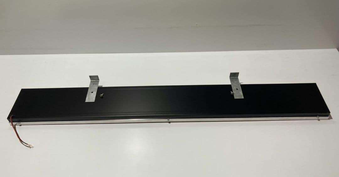 ワンマンアンドン灯841カーテンレール挟み込み取り付け仕様