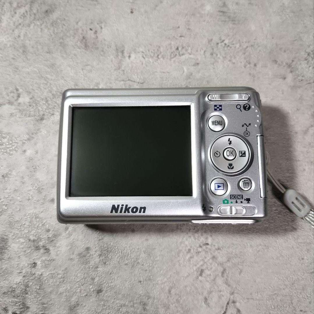 Nikon COOLPIX L12 ニコン コンデジ デジカメ