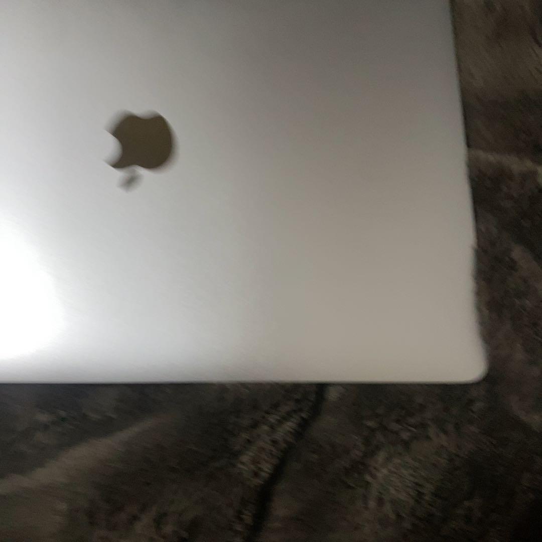 MacBook Air 13インチ M1 16GB 512GB