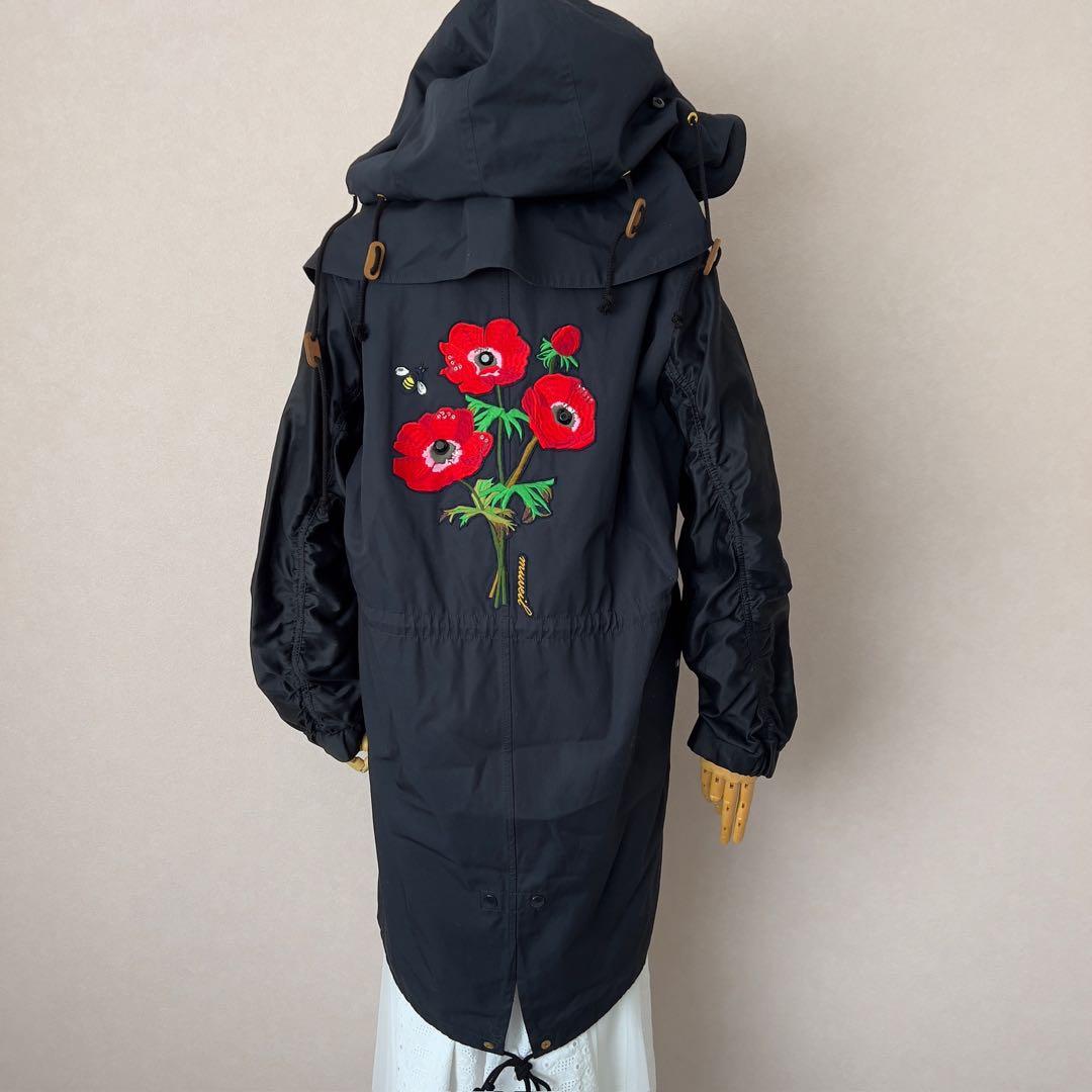 MUVEIL 花刺繍 モッズコート 金ボタン パンジー 蜂 ビジュー フード取外