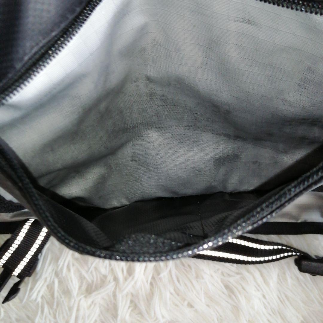 CHROME メッセンジャーバッグ シルバー/ブラック