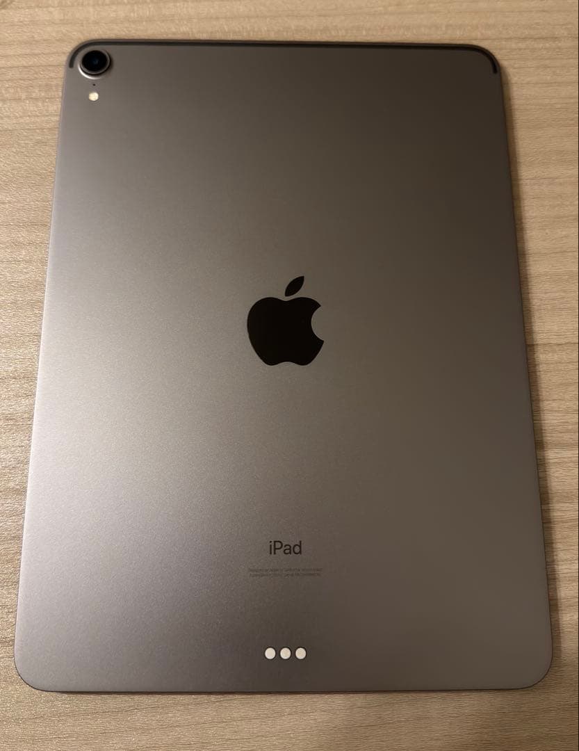 Apple iPad 11インチ スペースグレー