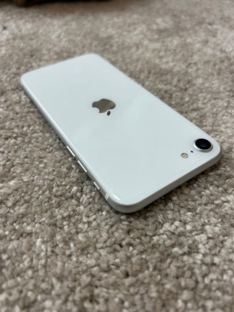 iPhone SE(第2世代) SIMフリー 64GB ※ホームボタン故障