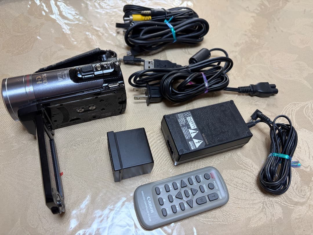 Canon iVIS HF20 ビデオカメラ