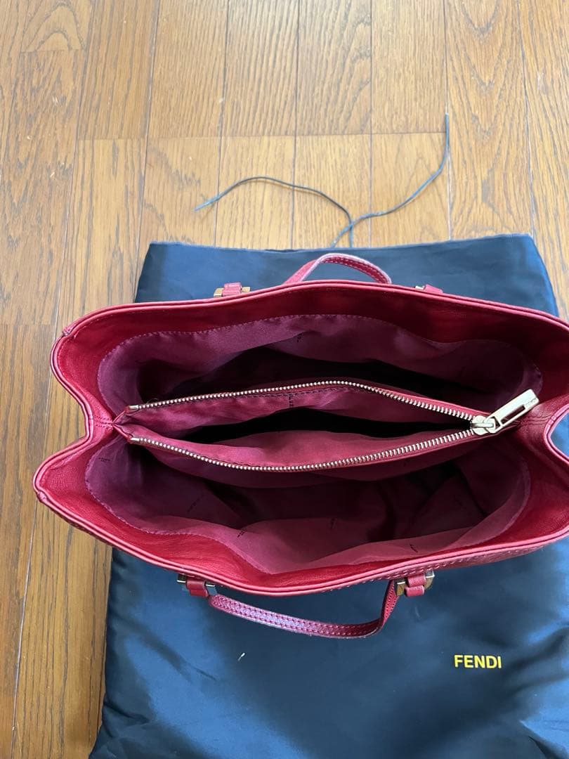 Fendi レザー ハンドバッグ 赤