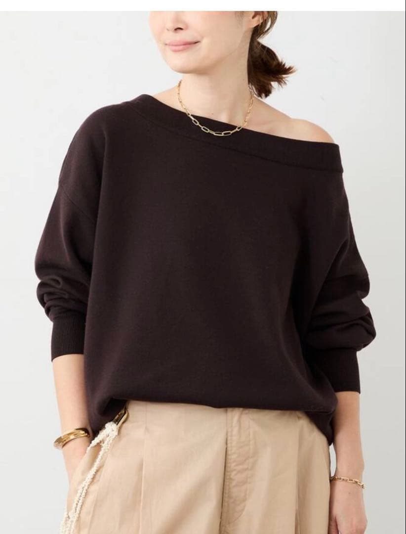 Relax オフショルダーニット【ブラウン】