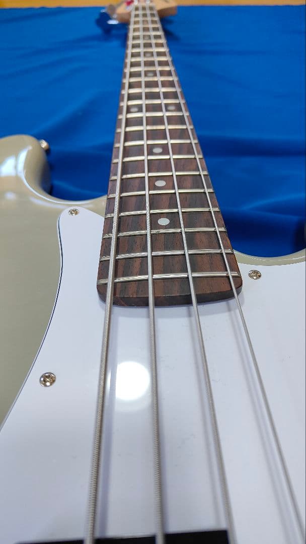 プレイテックグレー エレキベース アルダー材