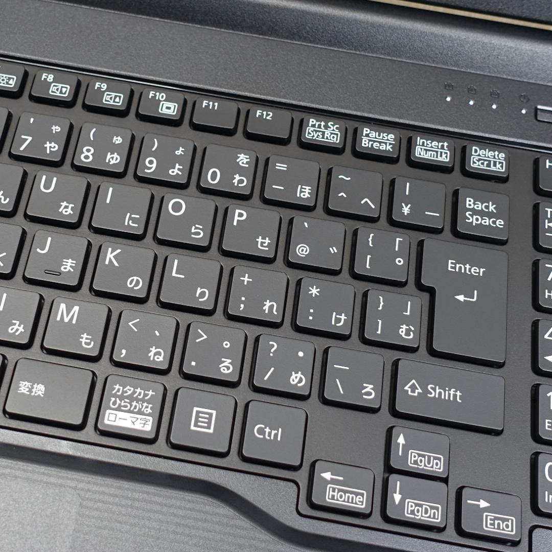 未使用に近いバリ速の２０２３年製✨１２世代ｉ５に超高速ＳＳＤ＆大容量１６Ｇメモリ