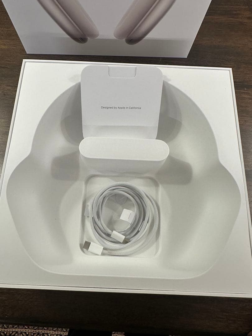 ヘッドホン AIrpods Max