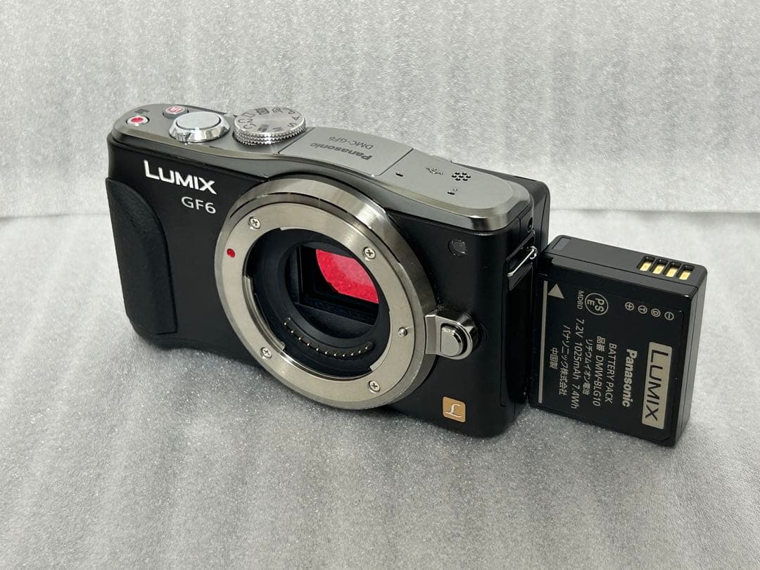 LUMIX DMC-GF6 ブラック デジタル一眼レフ 本体　250